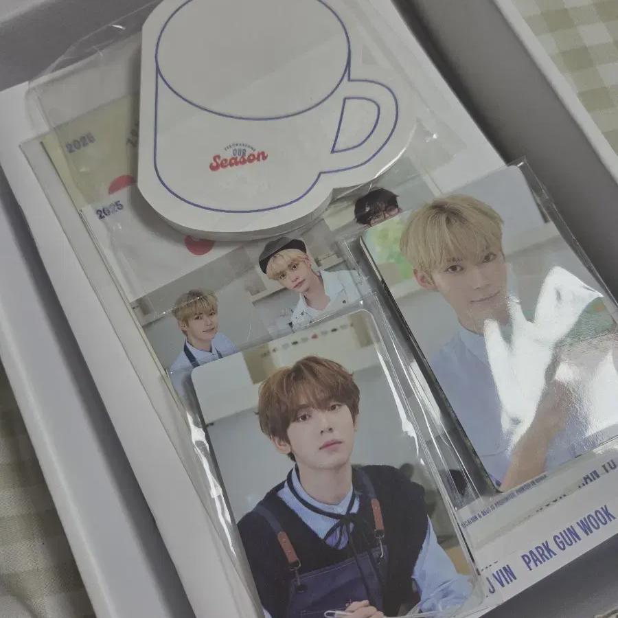 ZEROBASEONE Zerobaseone 2025 Сезонные поздравления Сезонные поздравления Полный Полный набор Полный набор